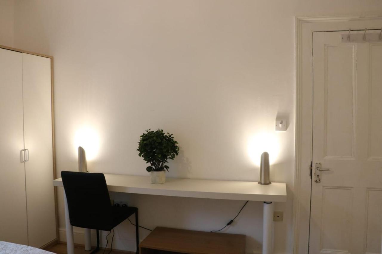 ロンドンVictoria Style Flat Near Victoria Stationアパートメント エクステリア 写真